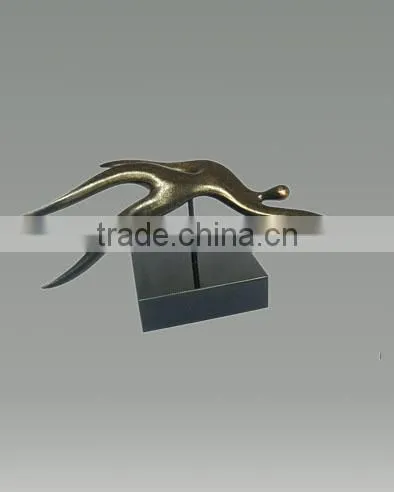Nude Female Chasing The Eaves Bronze Graceful Sculpture Urban Statue photo-3