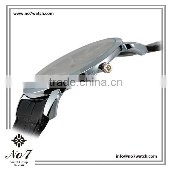 Fashionale Quartz Wristwatch for Men With Black Color Genuine Leather Strap photo-5