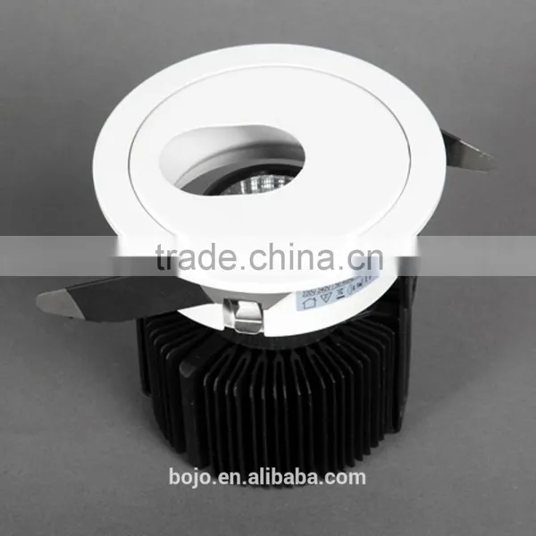 Warm White/cool White Color Temperature(CCT)and Aluminum Lamp Body Material Led Downlight photo-3