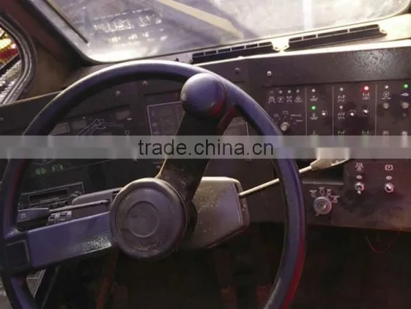 Used Rough Terrain Crane KATO KR35H-3 35 Tons photo-5