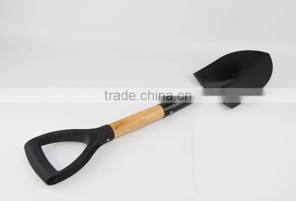 High Quality Iron Wood Handle Garden Shovel photo-2
