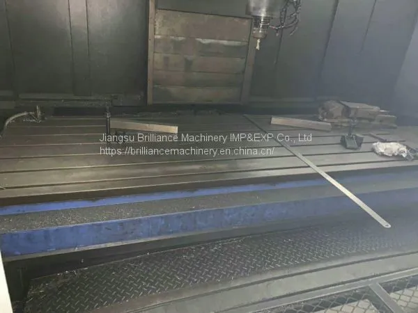 HWACHEON SIRUS-1050 Vertical Machining Center photo-4