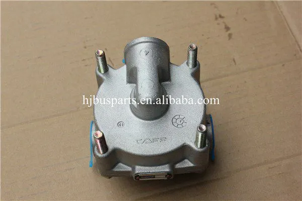 Zhongtong Kinglong Bus Spare Parts Relay Valve 3500-20-00078 Bus Parts photo-2