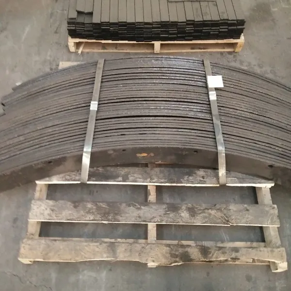 Abrasion Heat Resistance Wear Plate Chromium Carbide Overlay Wear Plate for Screw Feeders photo-6