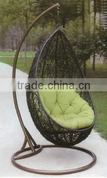 Garden Ratten Hanging Chair