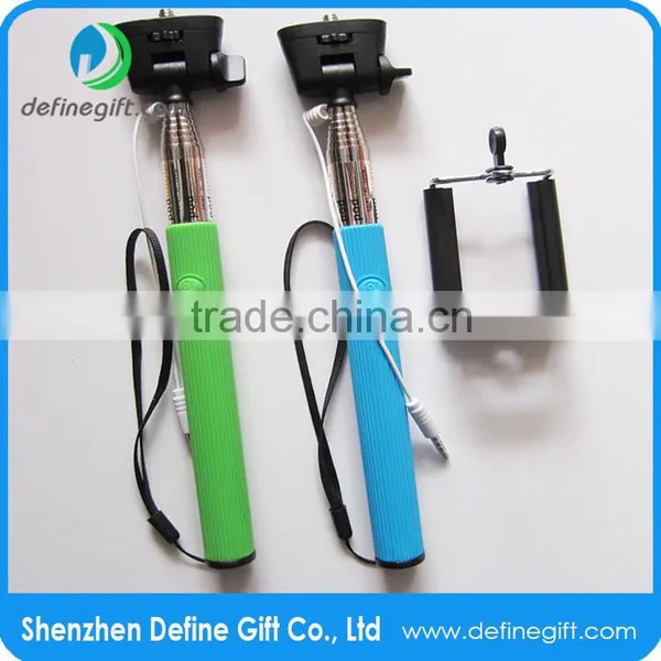 Remote Control Telescopic Monopod Wired Selfie Stick For Iphone photo-4