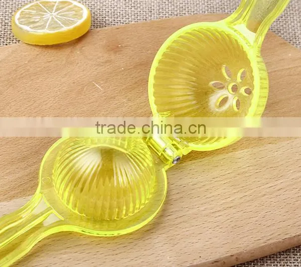 Factory Price ABS Material Hot Sale Lemon Squeezer photo-3