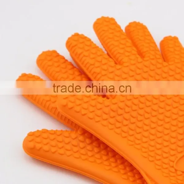 Heart Shaped Orange Silicone Oven Mitt photo-5