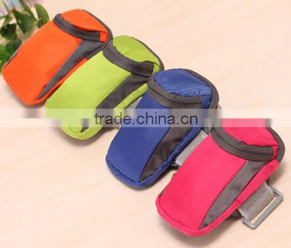 Waterproof Outdoor Sports 6 Inch Mobile Phone Arm Bag photo-3