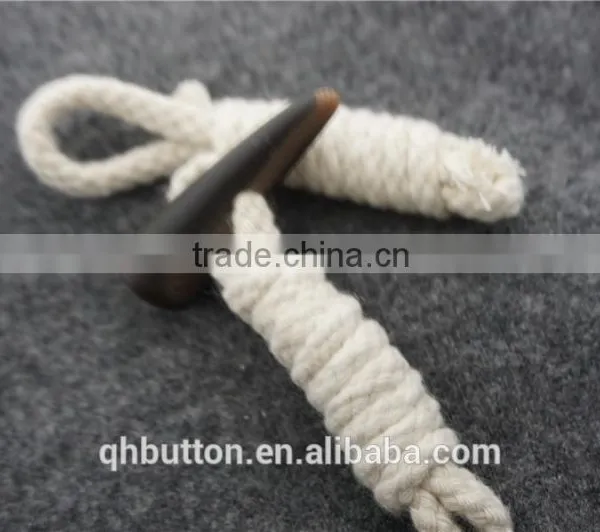 Chinese Manual Toggle Button for Garment photo-2