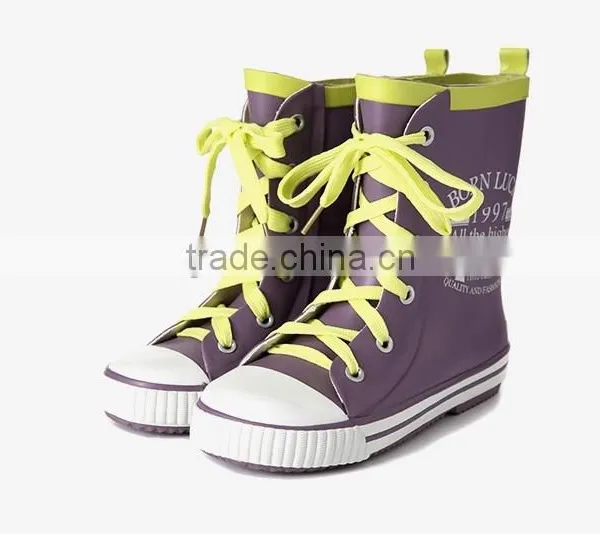 Availabe in Different Colors Cute Rubber Boots for Boys and Girls With Laces