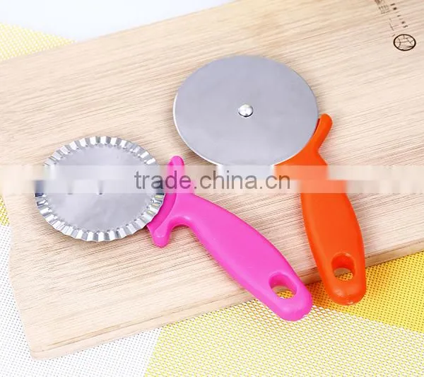 Hot Pink PP Handle Bakeware Pizza Cutter photo-5