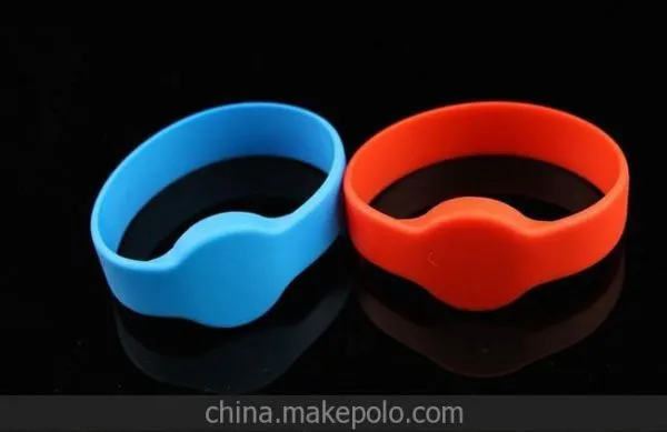 Accept Customed Logo & Color RFID Wristband Manufacture photo-5