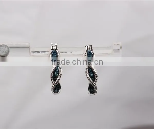 Newest Design 925 Pure Silver Hoop Earring for Modern Lady photo-2