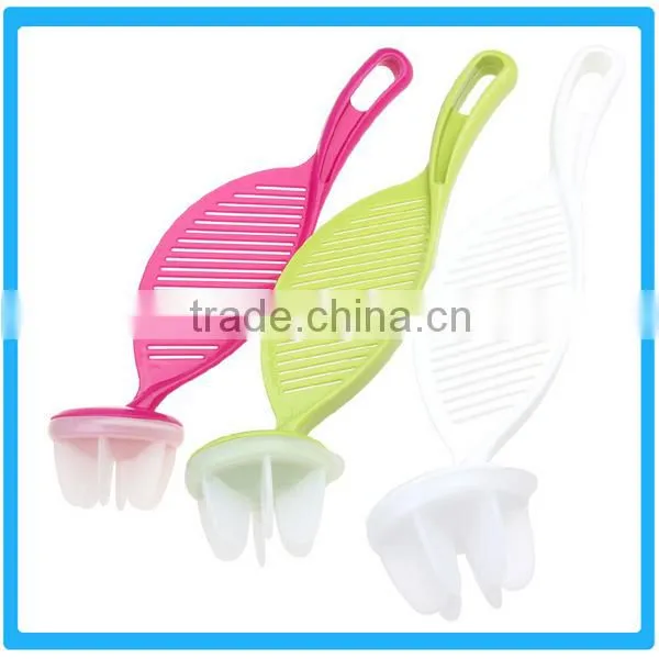 New in Plastic Kitchenwares Promotional Rice Spoon Cheap Rice Draining Spoon photo-2