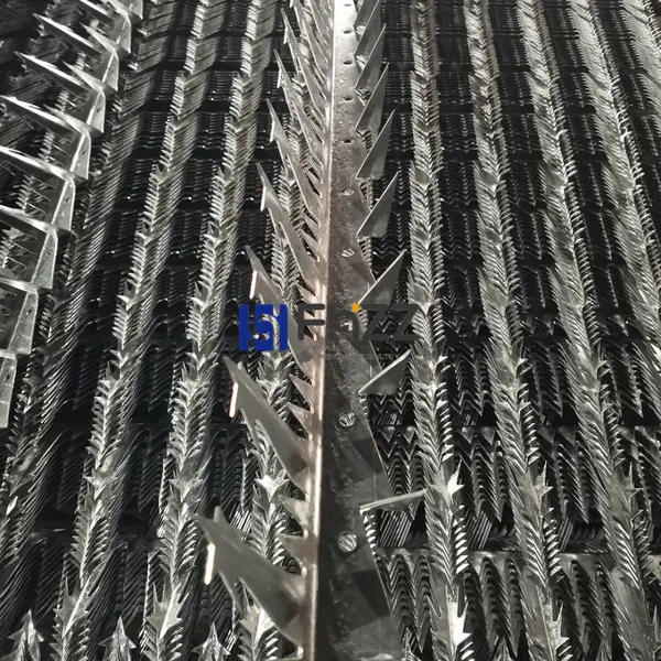 Anti Climb Double Clawed Galvanized Steel Wall Claws for Security Fencing photo-4