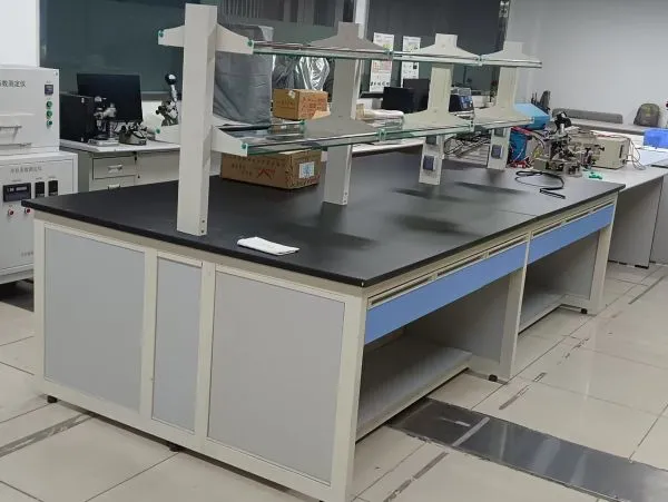 Steel-Wood Laboratory Workbench photo-5