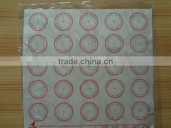 FDA Eco-friendly Non-stick Silicone Baking Mat photo-2
