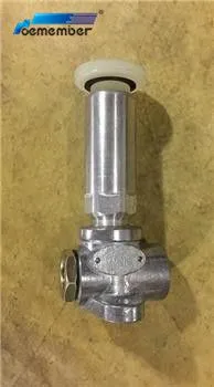 OE Member 42531611 Fuel Hand Pump Feed Pump Truck Parts 8112150615 3028655 For Iveco For SCANIA For MAN For SCANIA For RENAULT photo-3