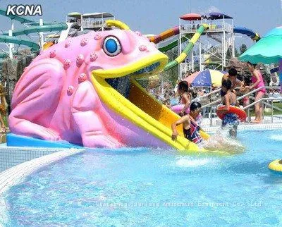 Outdoor Children's Water Park Slide Hot Spring Hotel Parent-child Water Park Design photo-4