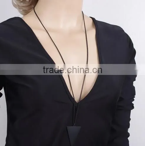 Geometric Triangle Shape Pendant Gold Plated Chain Collar Statement Necklace photo-3