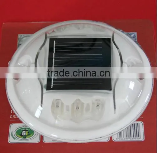New Arrival High Quality Road Safety Stud Solar Light Factory OEM Colorful Solar Road Stud Solar Charge Light photo-2