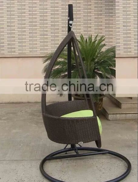 New Design Rattan Outdoor Garden Swing for Sale photo-3