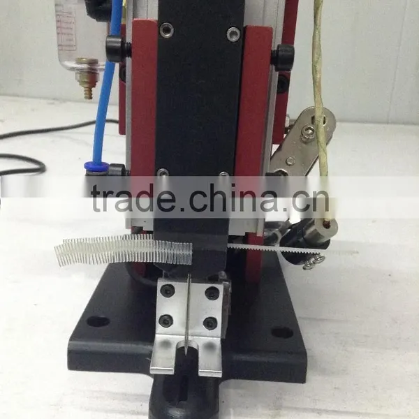 Booster Tag Pin Machine photo-2