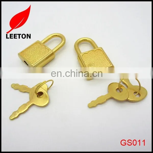 Gold Jewelry Box Padlock photo-3