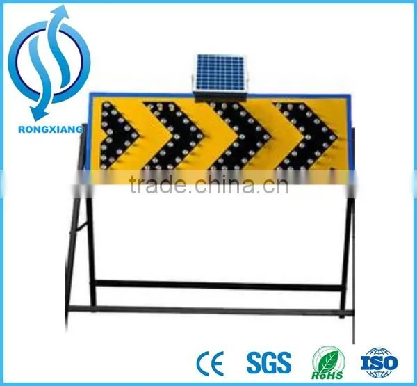 Traffic Road Arrow Sign/Traffic Sign Solar LED Arrow Sign photo-3