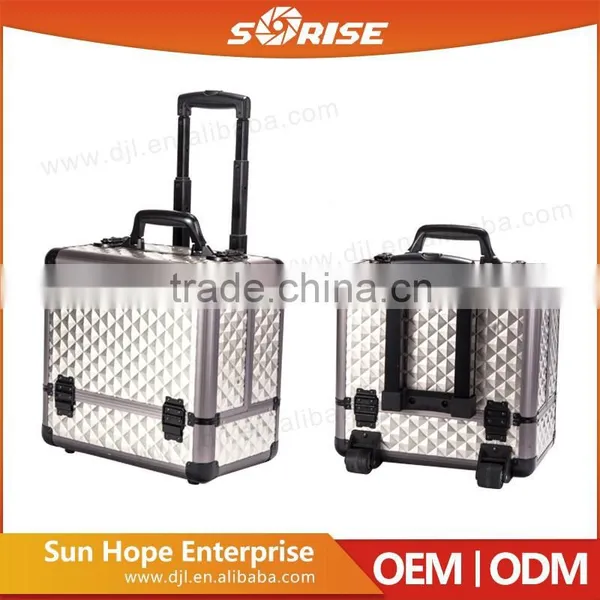 High Quality Lovely Aluminum Makeup Vanity Box With Lock photo-3