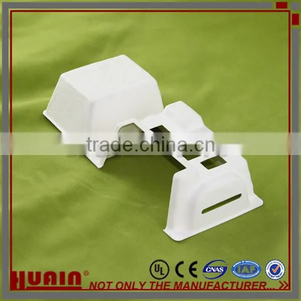 Factory Direct Sale Competitive Edge White Box Packaging photo-4