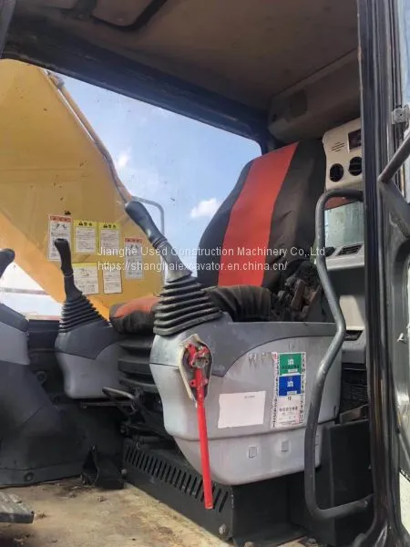 Komatsu 200-7 Excavator photo-2