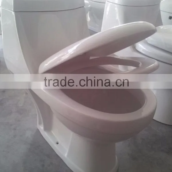 Hot Selling Ceramic Sanitary Ware Washdown One Piece wc Toilet photo-4