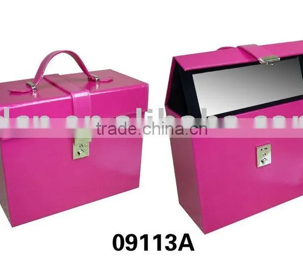 Decorative Leather Jewelry Box With Metal Closure Made in Shantou Wholesale