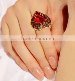 Red Crystal Invisible Double Angel Wings Peach Heart Rings For Women