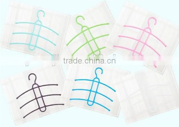 Wholesale Stock Small Order Plastic Magic Fishbone Shaped Hanger With 3layers photo-2