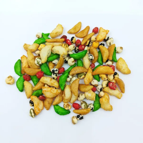 Savory Oven-Baked & Fried Kakinotane Rice Snacks With Assorted Coated Beans for Private Label OEM photo-4