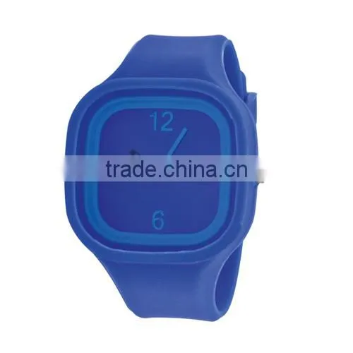 Teenage Fashion Watch With Changeable Silicone Strap photo-3