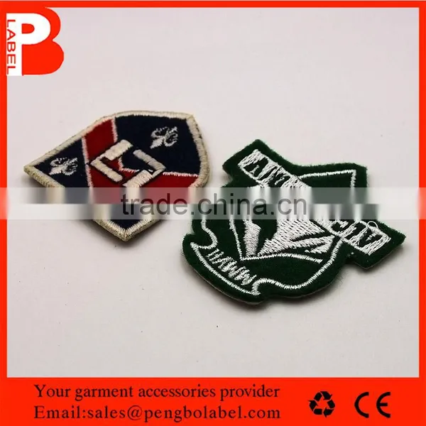 2015 Hot Sale China Manufacturer Directly Make Iron on Skull Heads Embroidery Patch for Garment photo-3