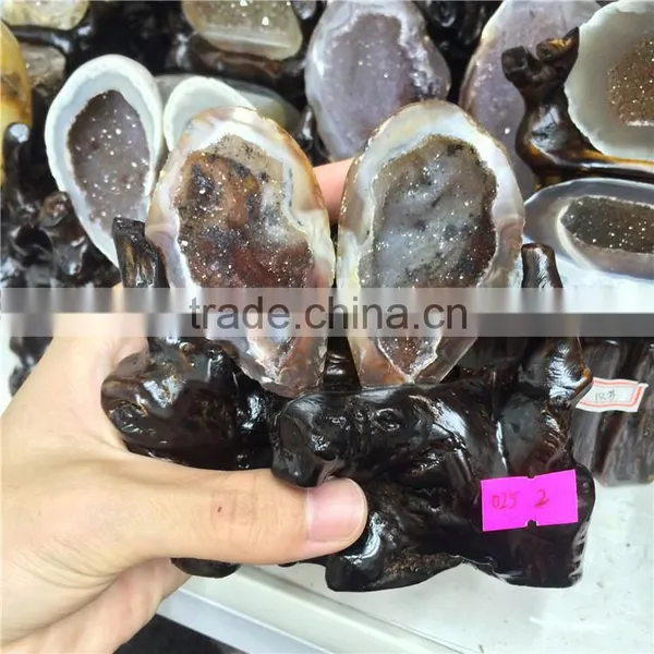Natural Heart Shaped Two Pieces Agate Crystal Geode Small Sized Ornaments photo-2