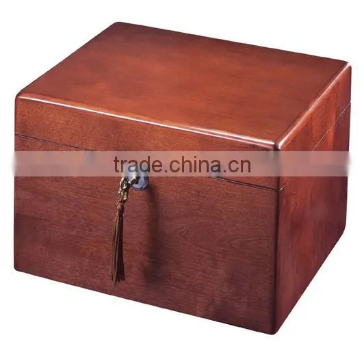 Simple Style Memorial Chest Cremation Wooden Urn for Ashes photo-2