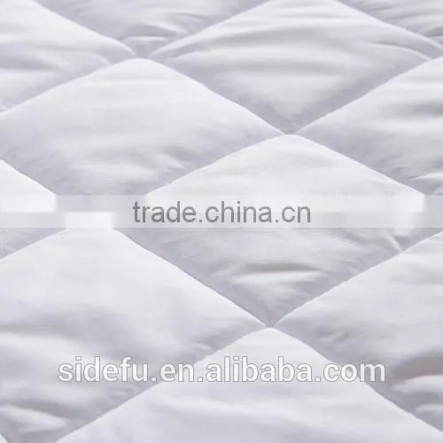 Top Selling White Color Breathable Hypoallergenic High Quality Quilted Mattress Protector photo-4