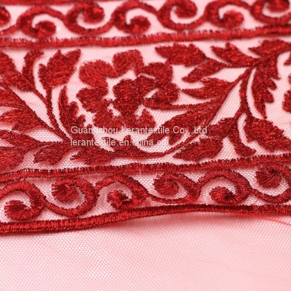 3D Floral Polyester Embroidered Lace Fabric For Apparel Home Decorating photo-2