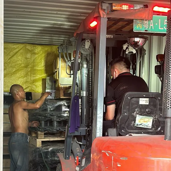 Export Shipping/Container Warehousing/International Freight Forwarding/Customized Export Solutions photo-4