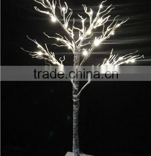 48 Led Tree With Snow
