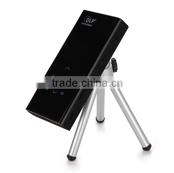 Android Wifi Bluetooth Mini Projector/beam/projects for New Year Gift photo-3