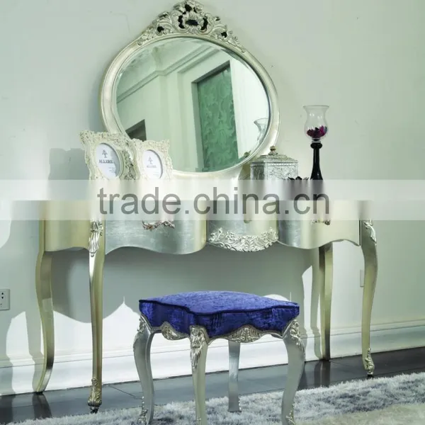 Solid Wood New Classical Furniture Used Bedroom Set Double Bed Bedside Table Wardrobe Dressing Table Bench Royal Chair Commode photo-4