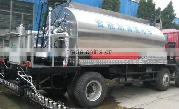 SINOTRUK Light Duty Bitumen Sprayer Truck 5000L photo-2