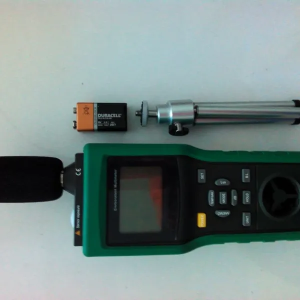 OMEGA HHT13 Contact/Non-Contact Pocket Laser Tachometer photo-2